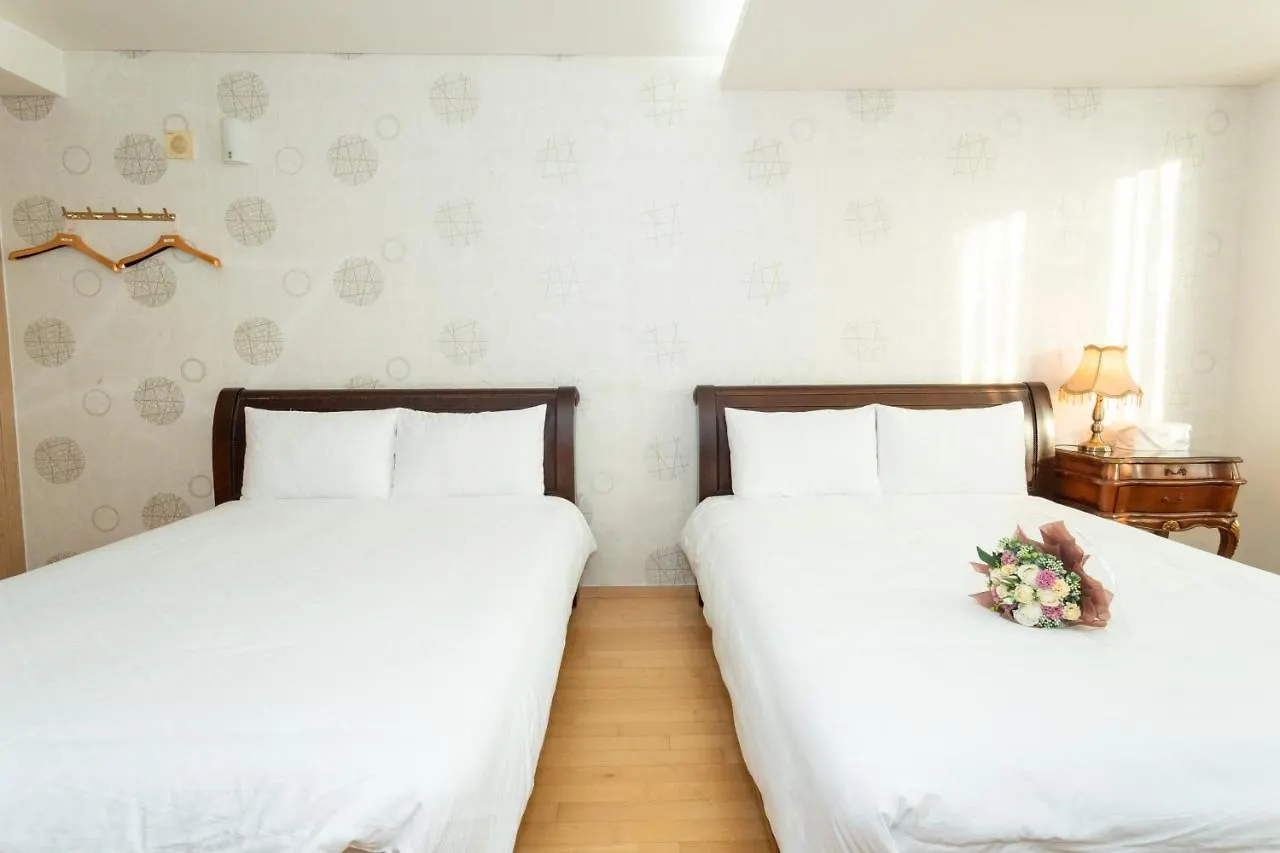 Incheon Airport Capsule Hotel No.1 Apartment