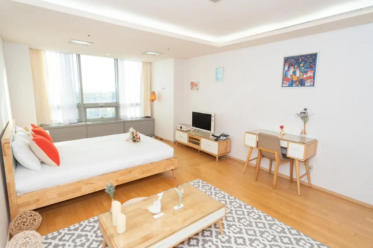Incheon Airport Capsule Hotel No.1 Apartment