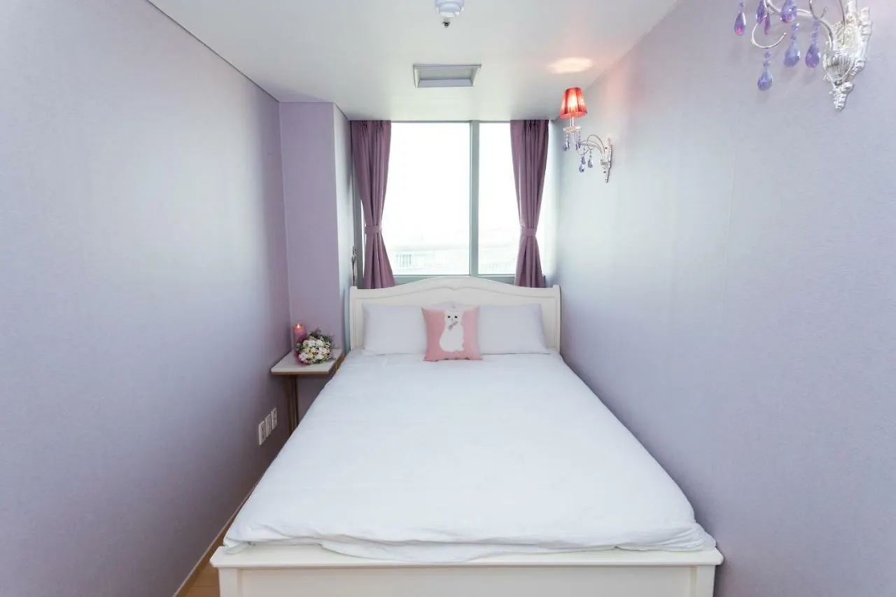 Incheon Airport Capsule Hotel No.1